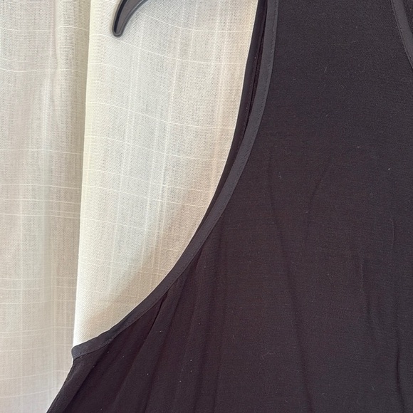 Loft Black Sleeveless Tank Top - Picture 4 of 6
